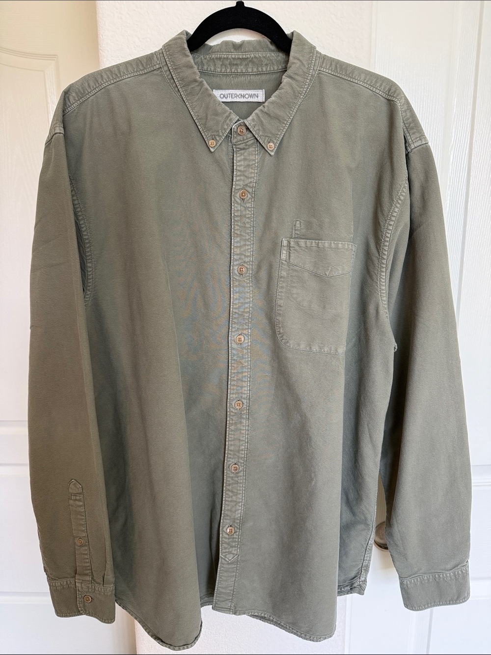 Outerknown Artist Oxford - Olive Green